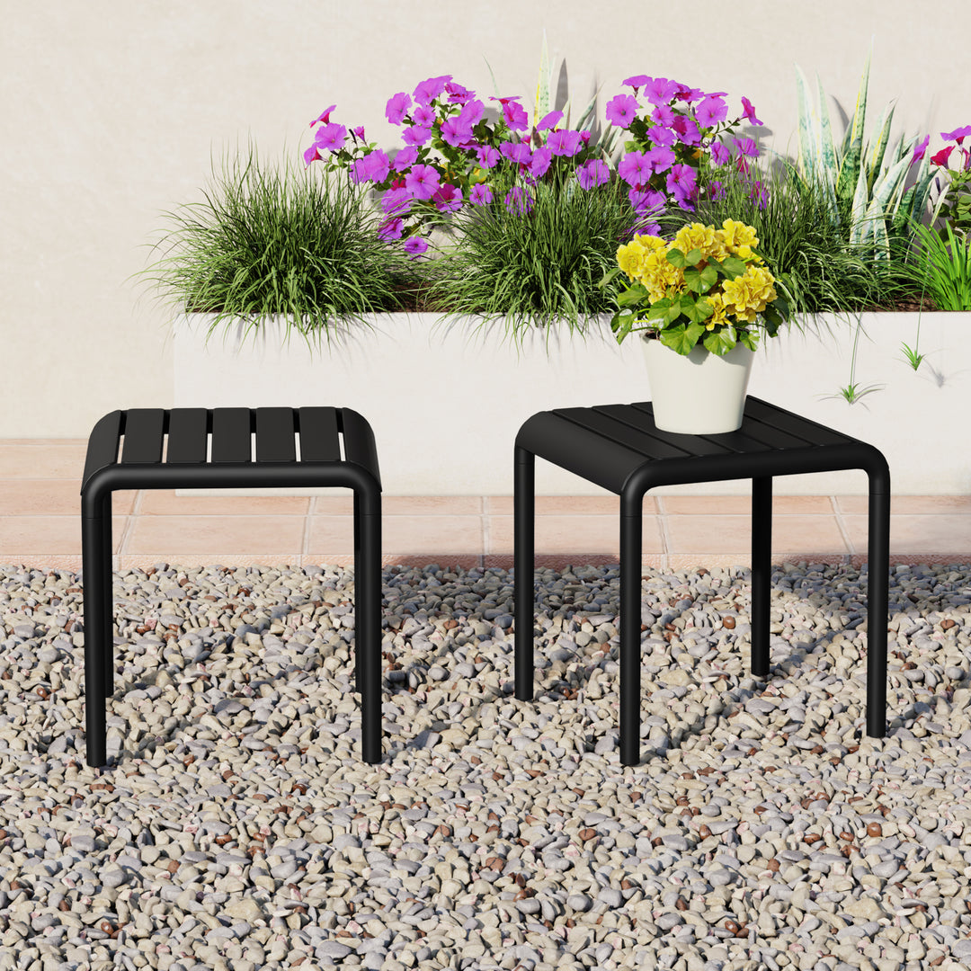 Playa Plastic Modern Outdoor Patio Accent Side Tables (Set of 2)