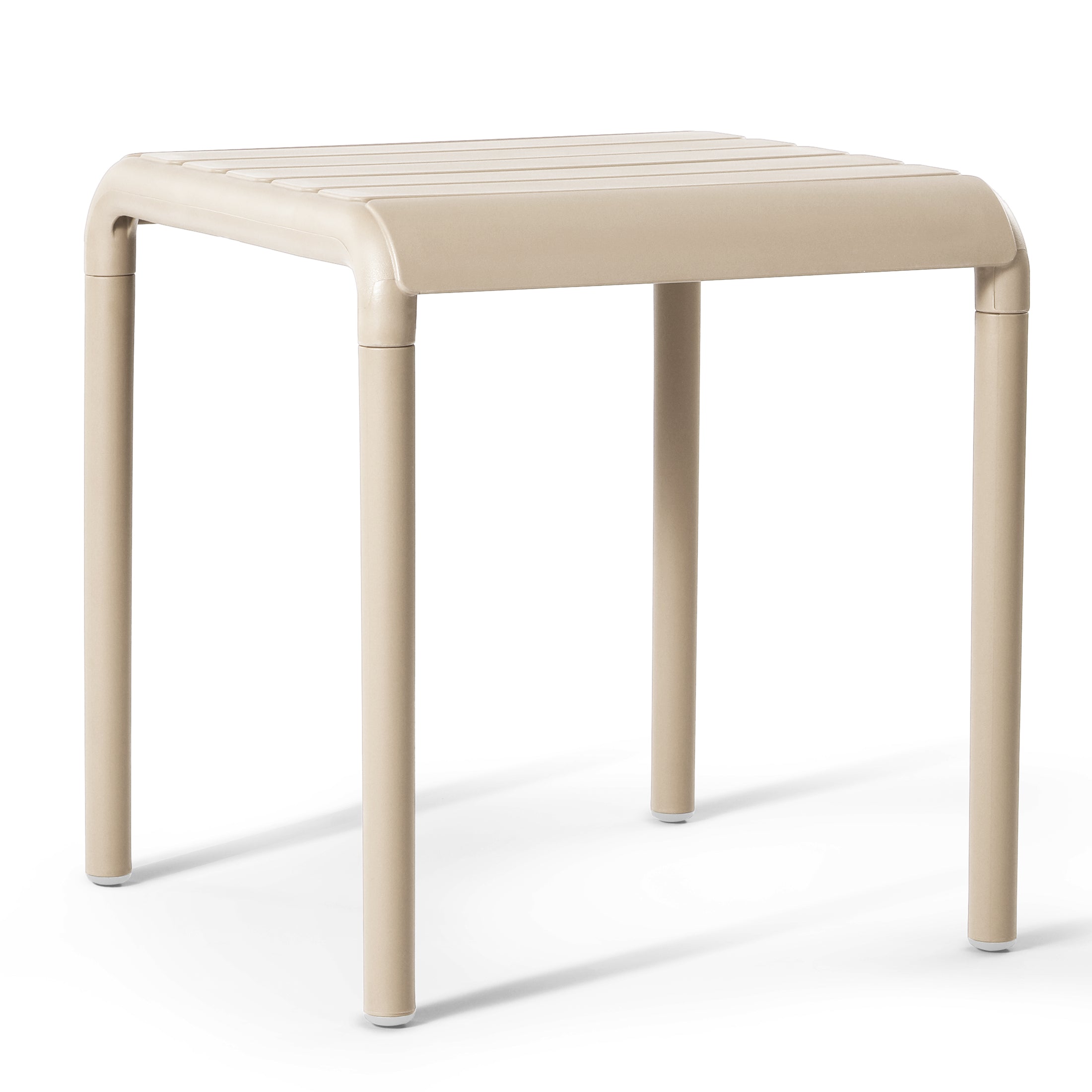 Playa Plastic Modern Outdoor Patio Accent Side Tables (Set of 2)