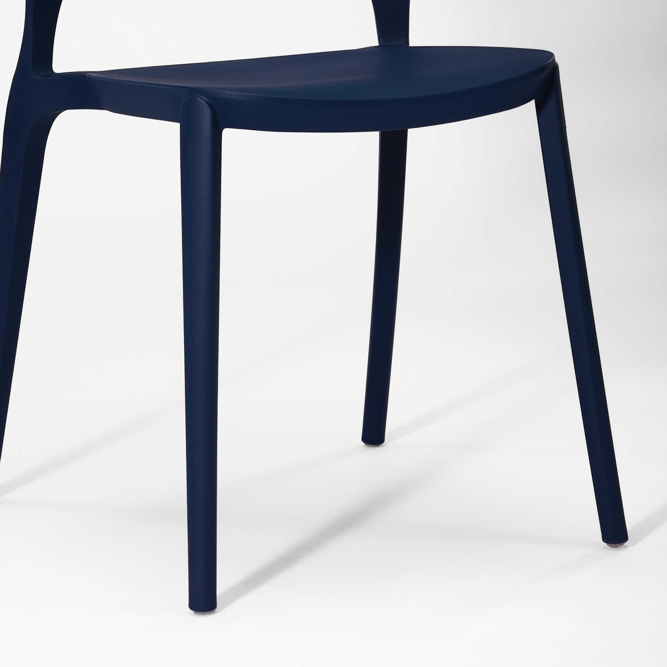 Playa Outdoor Modern Stackable Plastic Patio Dining Side Chairs (Set of 4)