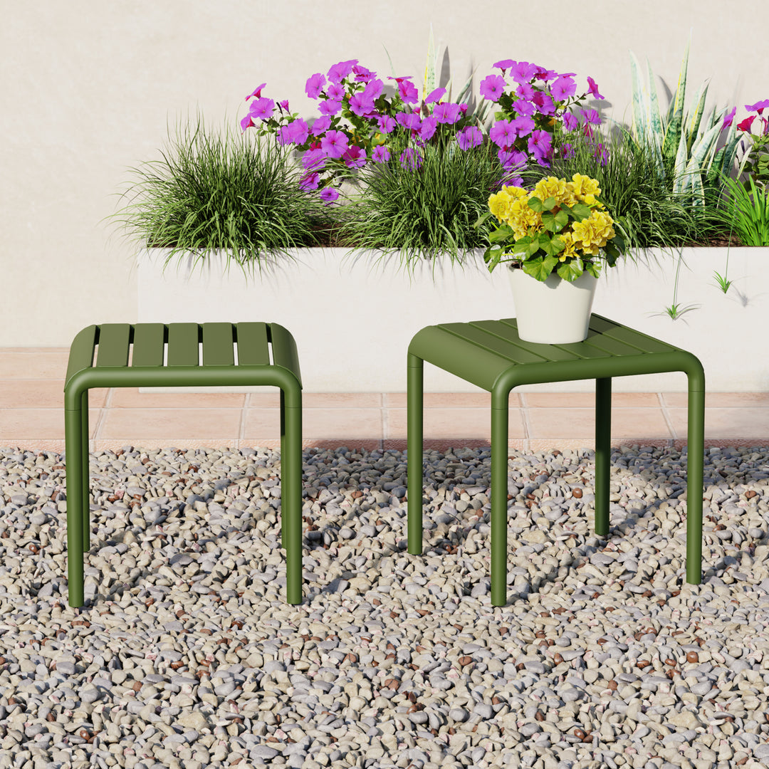 Playa Plastic Modern Outdoor Patio Accent Side Tables (Set of 2)